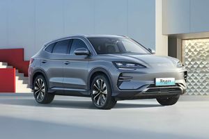 BYD Song Plus EV 2025 модельного року вийшов на ринок Китаю зі зниженою ціною