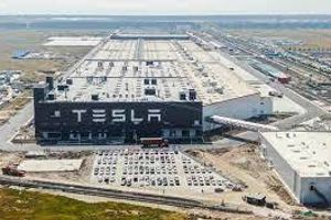 Чи випустить китайський завод Tesla Giga Shanghai мільйонний автомобіль?