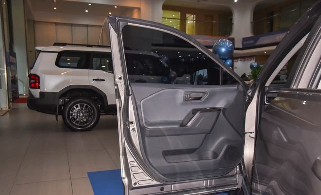 Гибрид Toyota RAV4 2026 Hybrid 2.5L AWD Flagship Edition