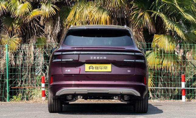 Гибрид ZEEKR 8X 2026 55kWh MAX