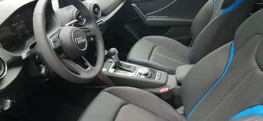 Электромобиль Audi Q2 e-tron
