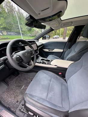 Lexus RZ 2023 450e