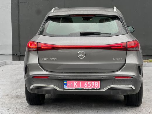 Електромобіль Mercedes-Benz EQA 300 4WD