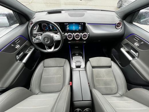 Електромобіль Mercedes-Benz EQA 300 4WD
