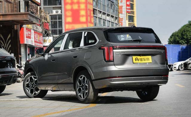 Гибрид Jetour L7 PLUS 2026