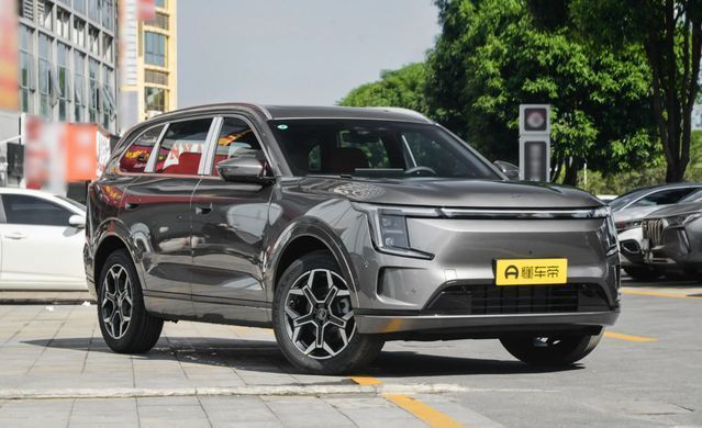 Гибрид Jetour L7 PLUS 2026