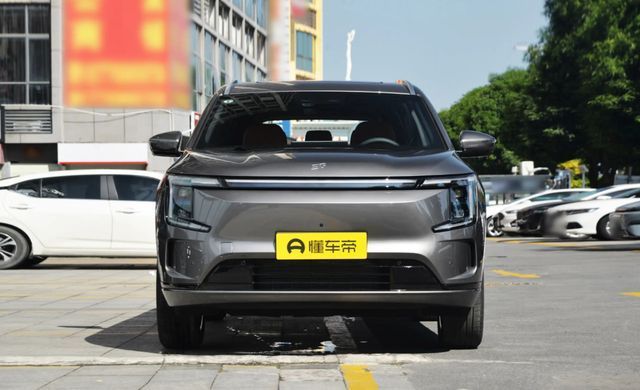 Гибрид Jetour L7 PLUS 2026