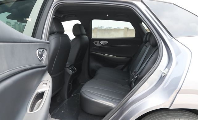 Гибрид BYD Sea Lion 06DM 2025